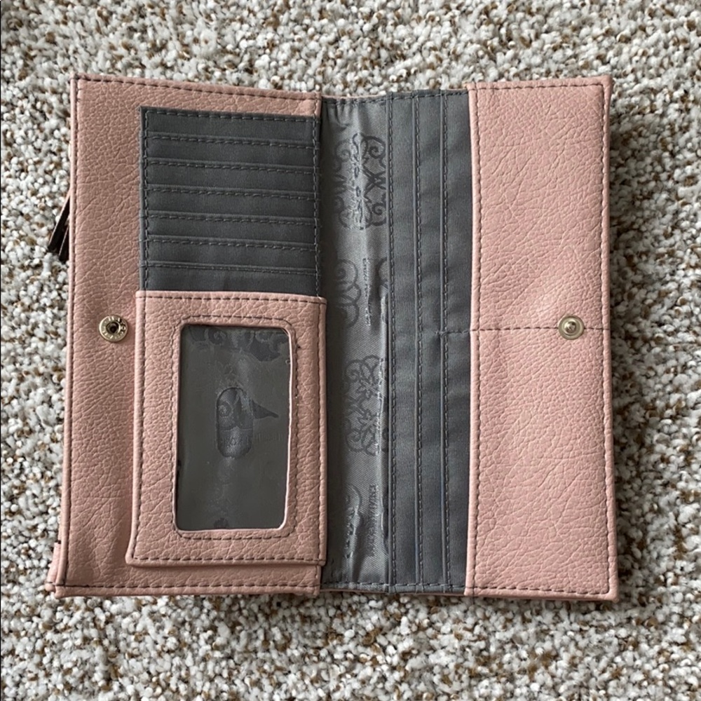 Enzo Angiolini wallet